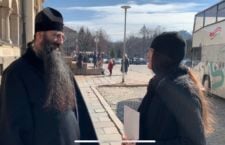 ВІДЕО. Прихожанка кафедрального собору Болгарії щиро підтримує УПЦ та митрополита Варсонофія